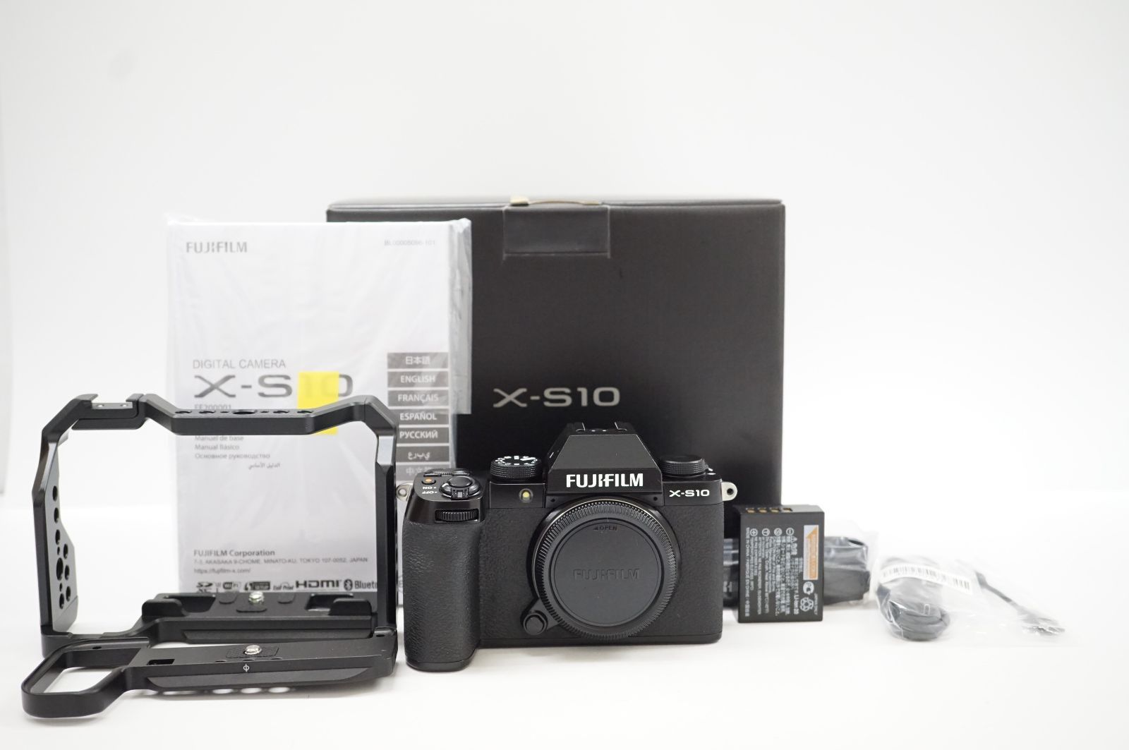 C161037)美品 FUJIFILM X-S10 ミラーレス一眼 - メルカリ