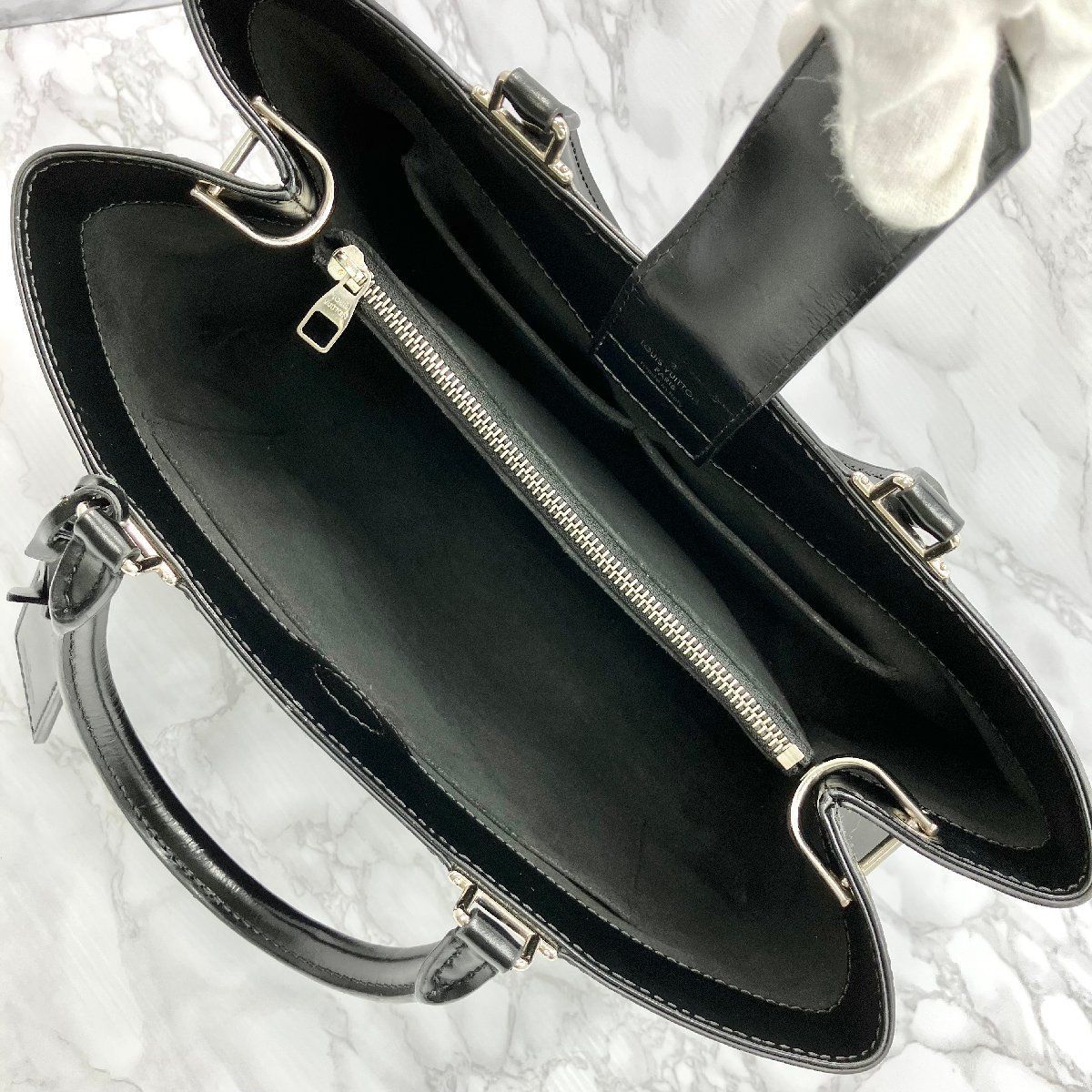 LOUIS VUITTON ルイヴィトン エピ クレベール MM ブラック 黒