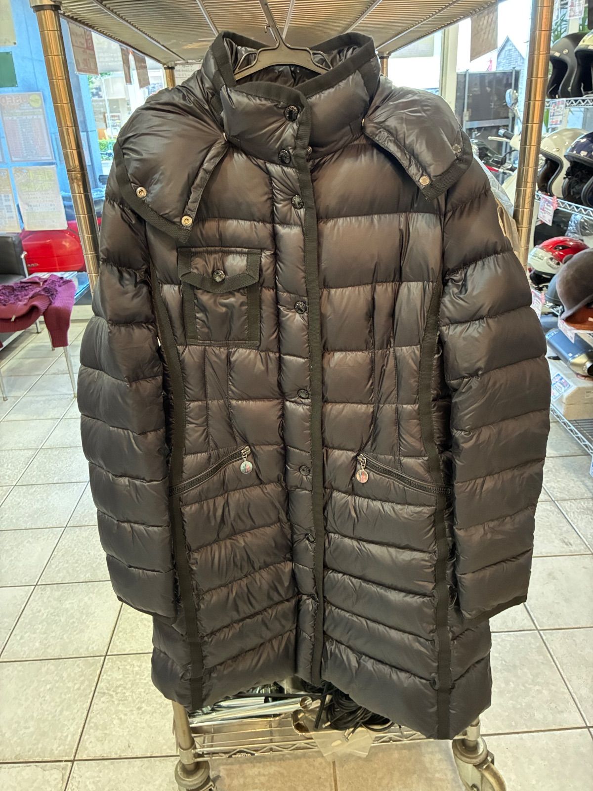 MONCLER◆HERMINE/ロングダウンジャケット/2/ナイロン/NVY/C20934930005// MONCLER◇HERMINE&frasl;ロングダウンジャケット&frasl;--&frasl;ナイロン&frasl;ブラック&frasl;無地