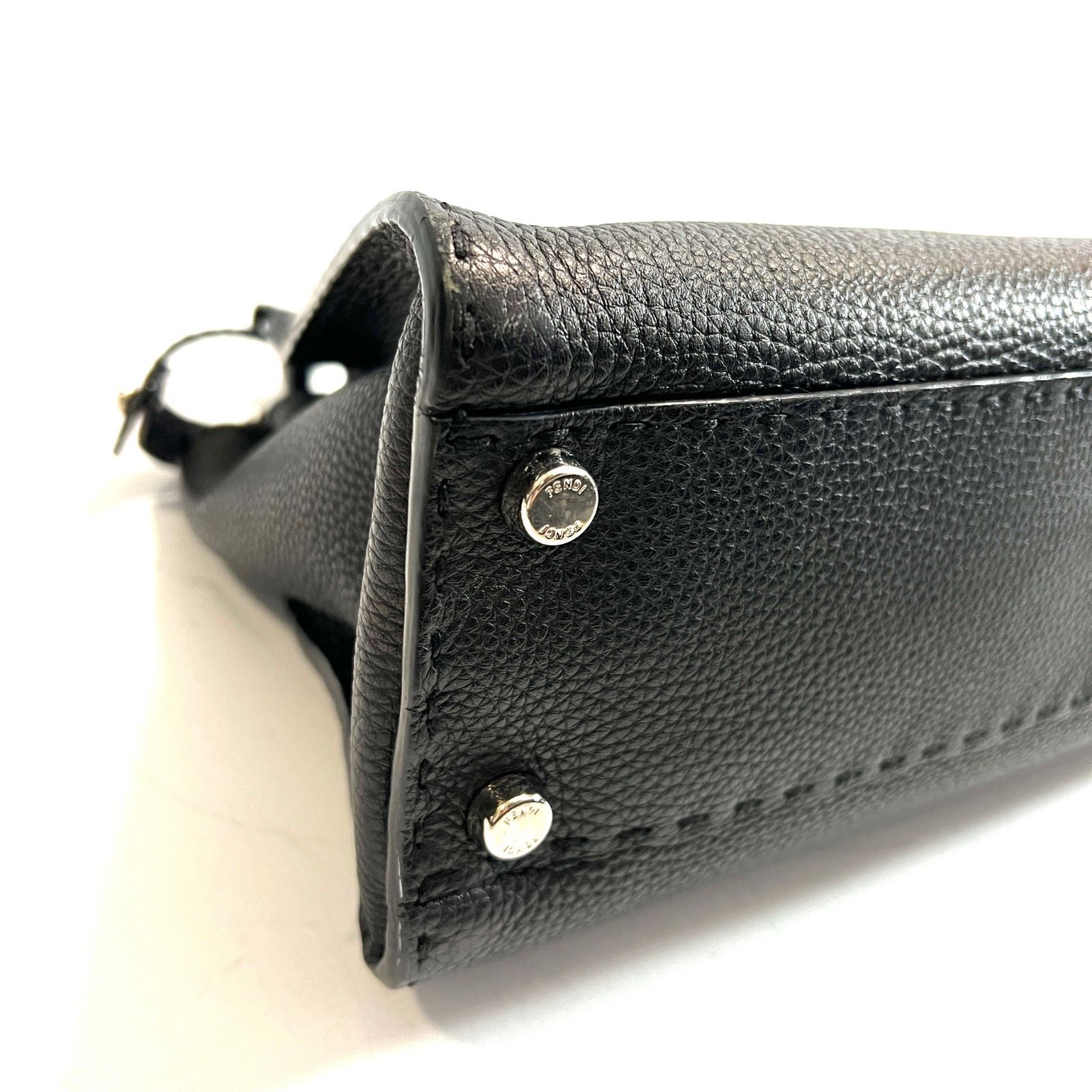 FENDI フェンディ ハンドバッグ ピーカブー セレリア レザー ターン