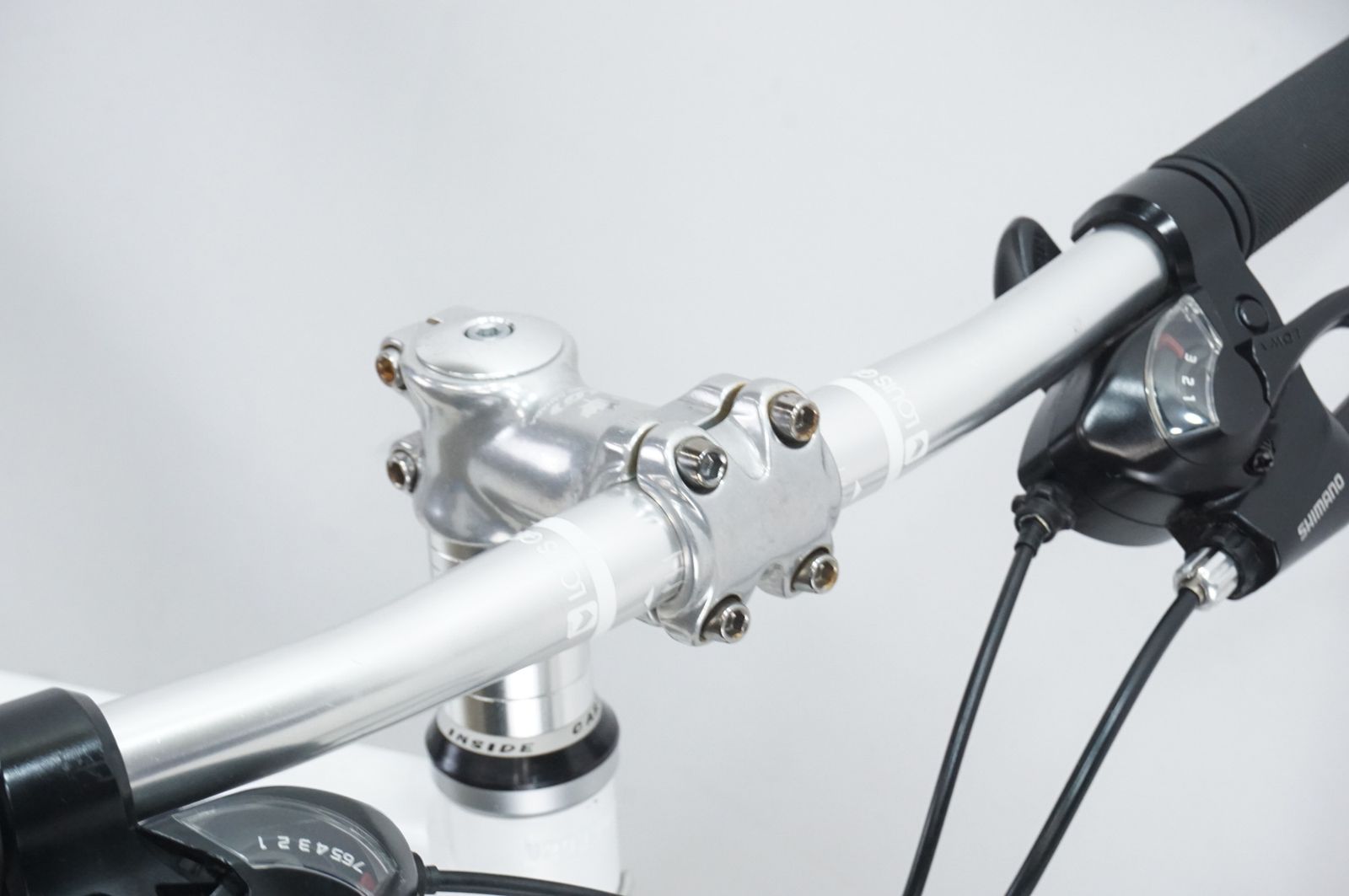 ルイガノ GRIND8.0