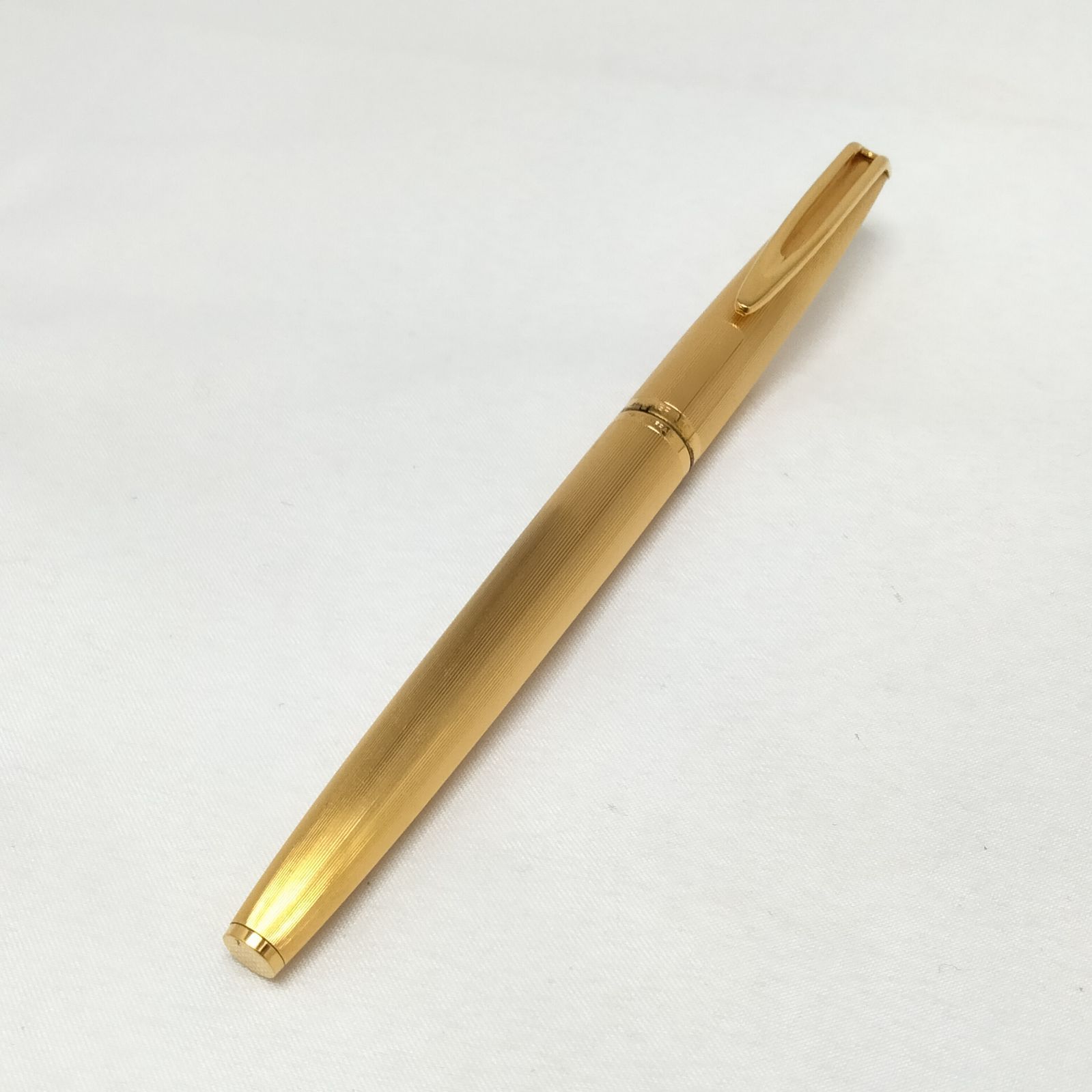 箱保証書付】モンブラン マイスターシュテュック144 中白 万年筆 字幅F