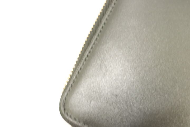-- ラウンドジップ財布
