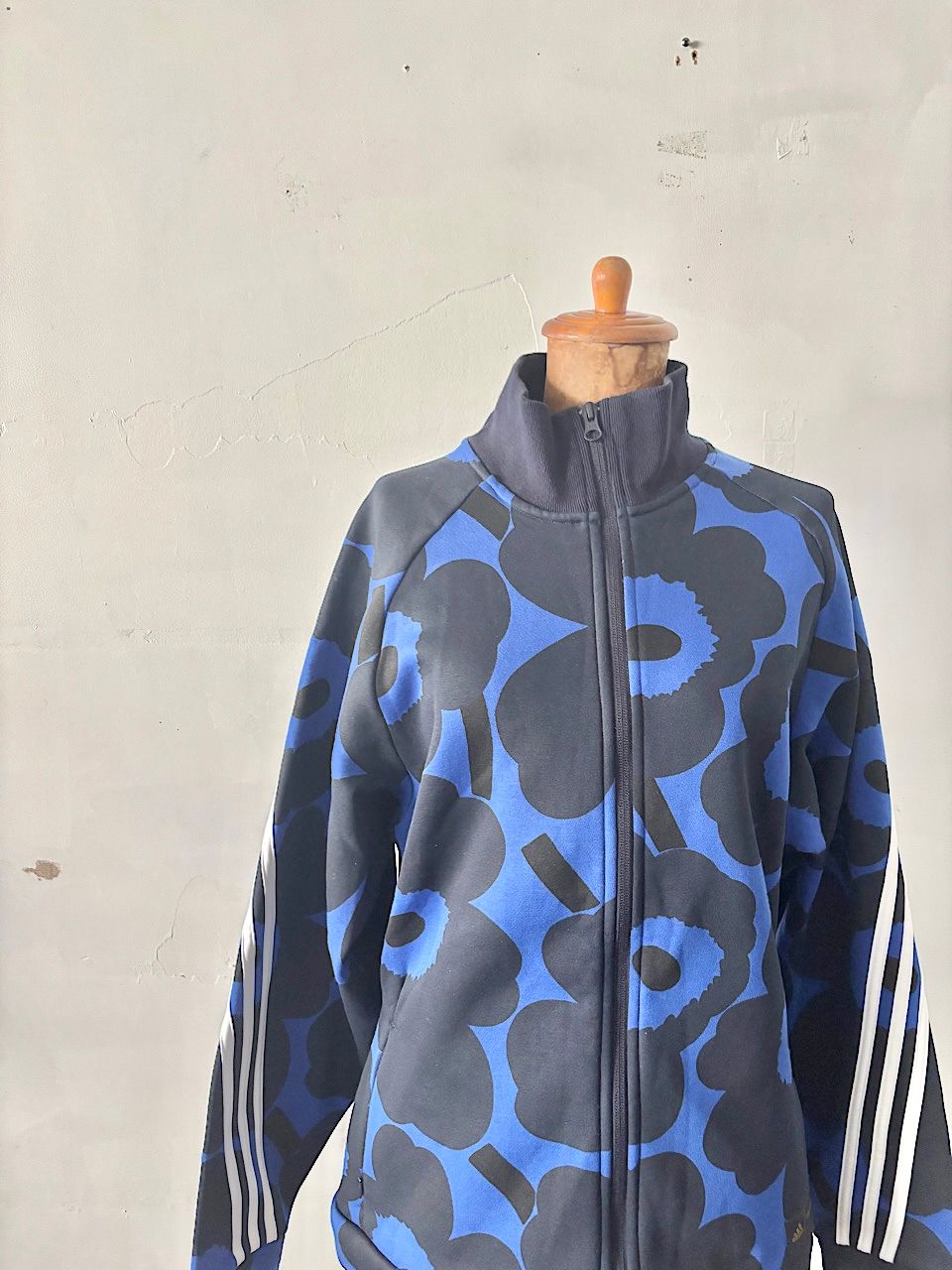 北欧】adidas x marimekko トラックジャケット サイズXL - メルカリ