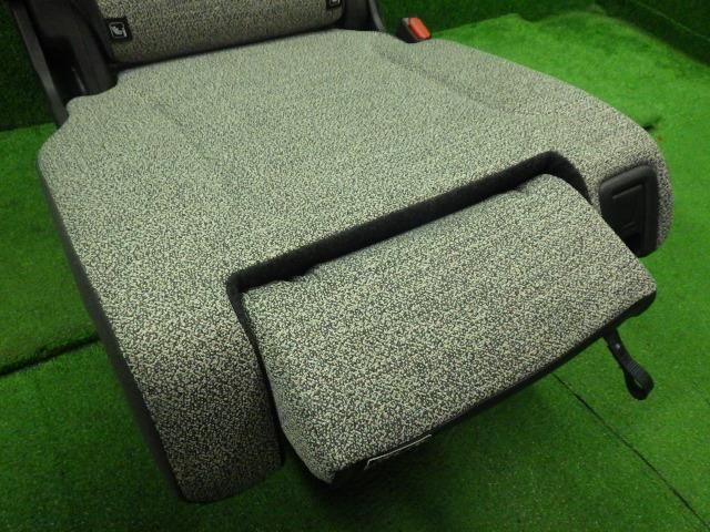 スペーシア 5AA-MK94S 右RRシート 右リヤ 87301-53U10-E6N 87101-53U10-E6N 9137