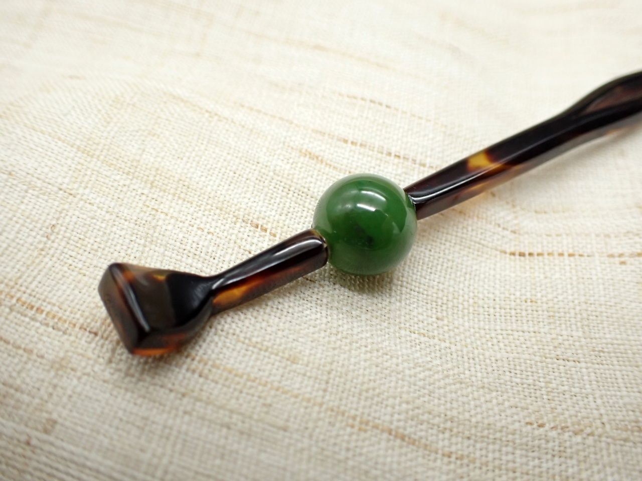 本鼈甲 一本かんざし 緑石 長さ14cm 5.2g