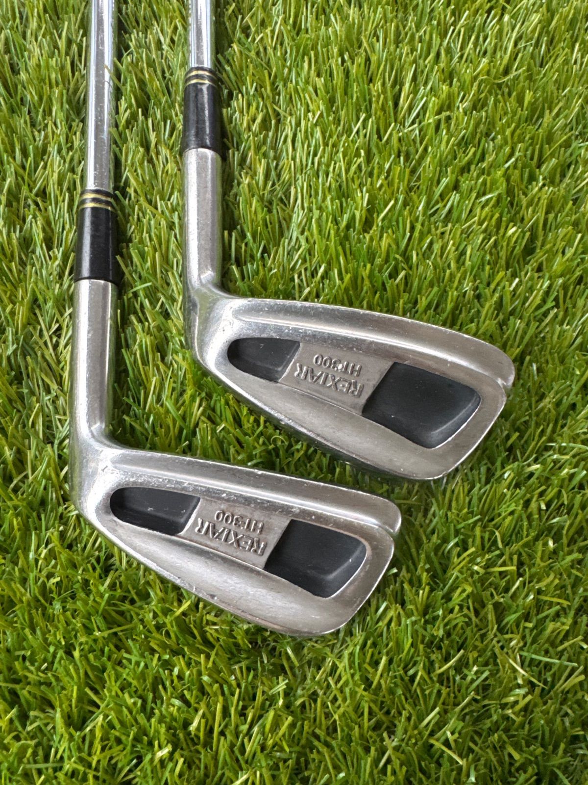 ブリヂストン アイアン 2本 右 BRIDGESTONE REXTAR HT-300 - メルカリ