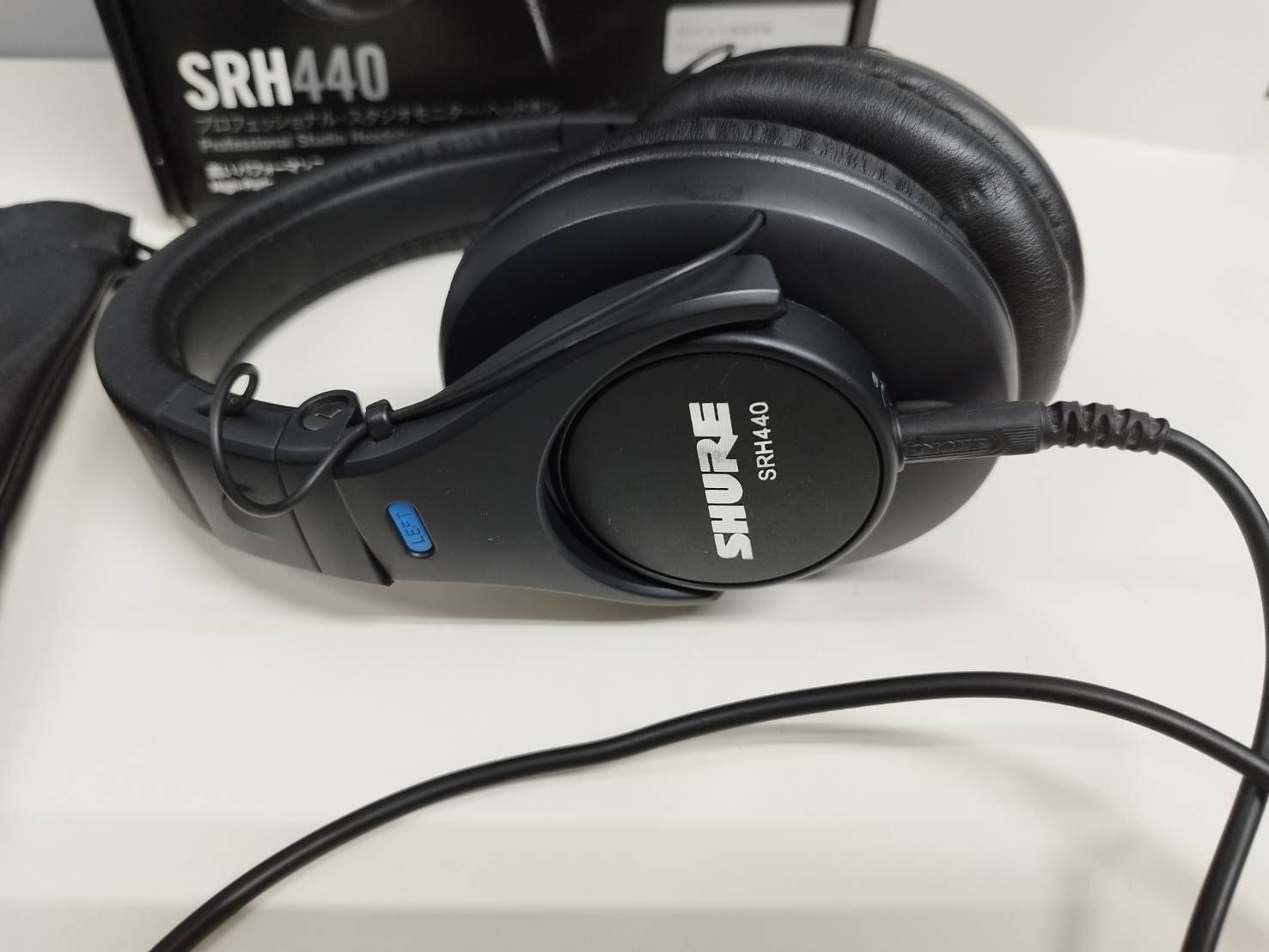 SHURE SRH440 プロフェッショナル・スタジオモニター・ヘッドホン