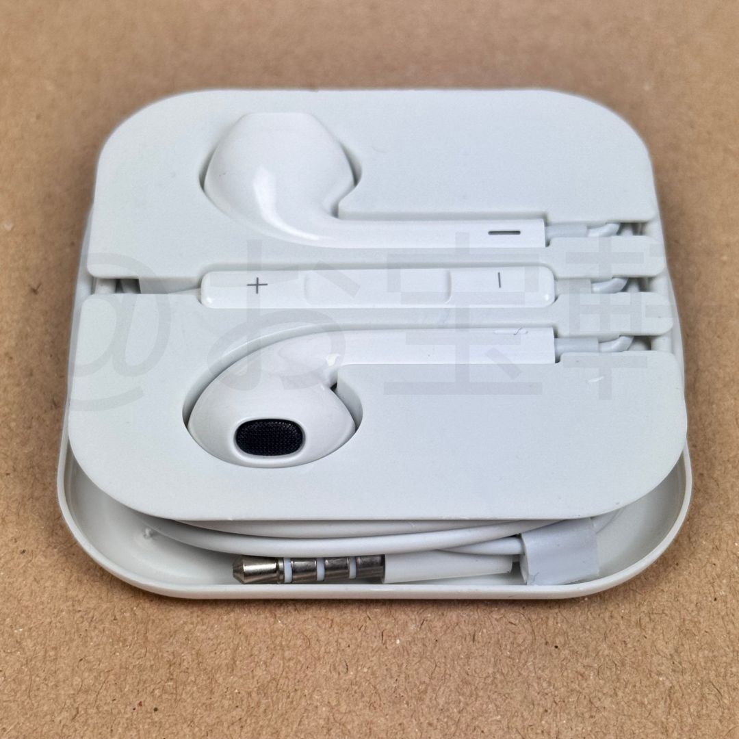 新品未使用【イヤフォン】 新品・未使用 イヤホン iPhone 有線イヤホン 重低音 クリア通話