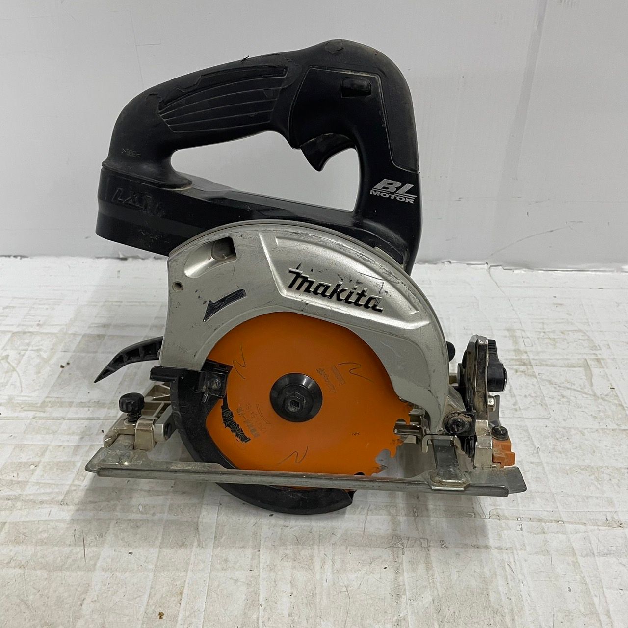 h9053 マキタ 125mm 充電式マルノコ HS470D 本体のみ