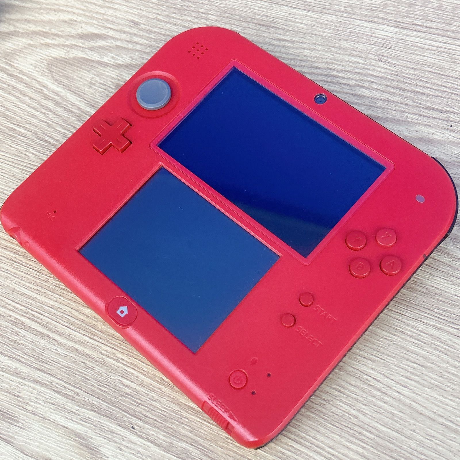 2DS レッド