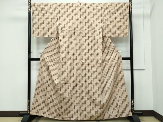 平和屋着物 上 国指定重要無形文化財 本場久米島紬 手織 白茶色地 CZAA3383s5