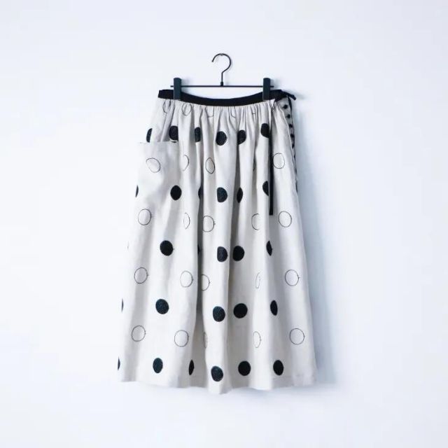 通販特価! MAGALI RONDリネン サイドボタンスカート ナチュラル ボトムス スカート シンプル マガリ ドット ナチュラル