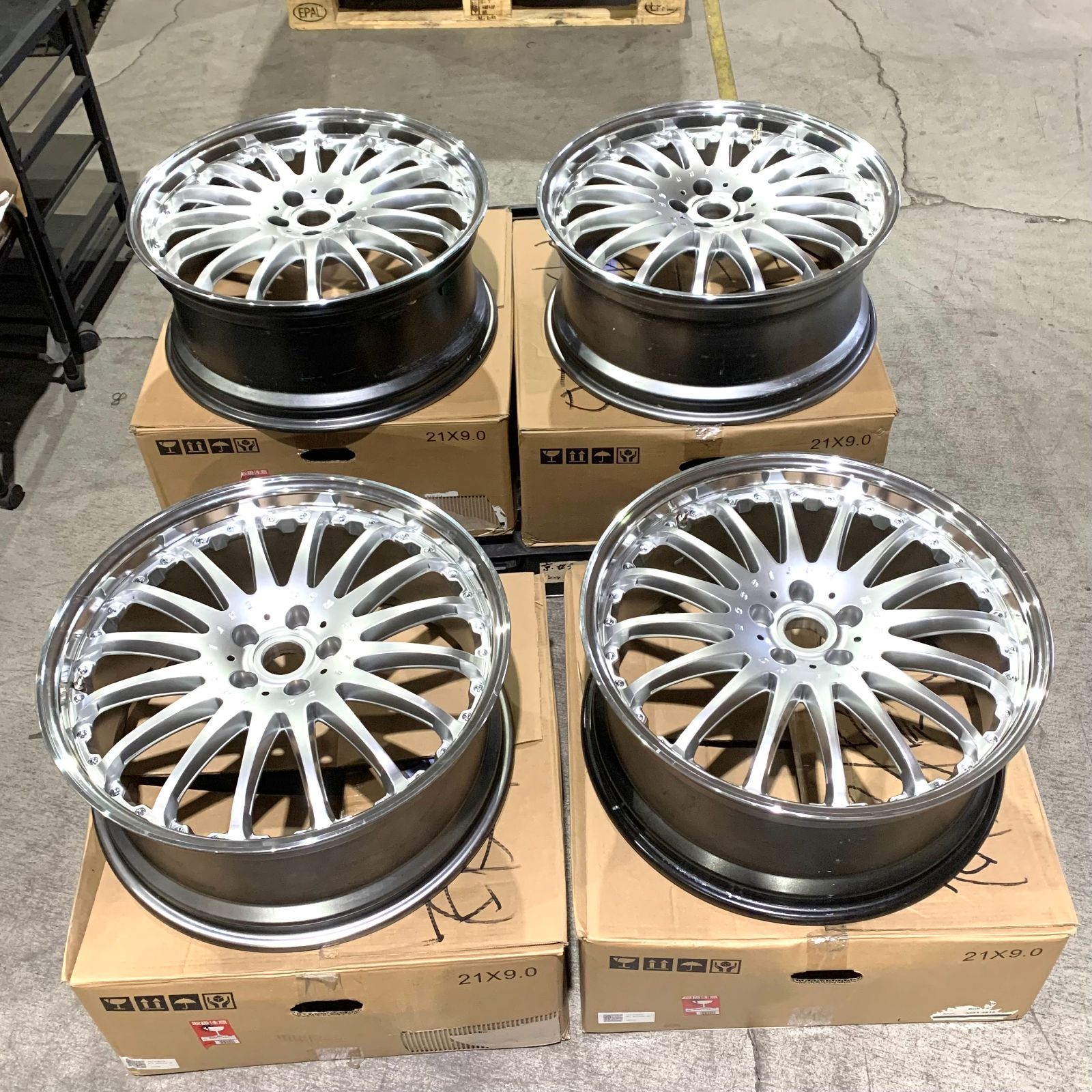 カールソン 21インチ ホイールセット 4本セット】カールソン 1/16RSR 