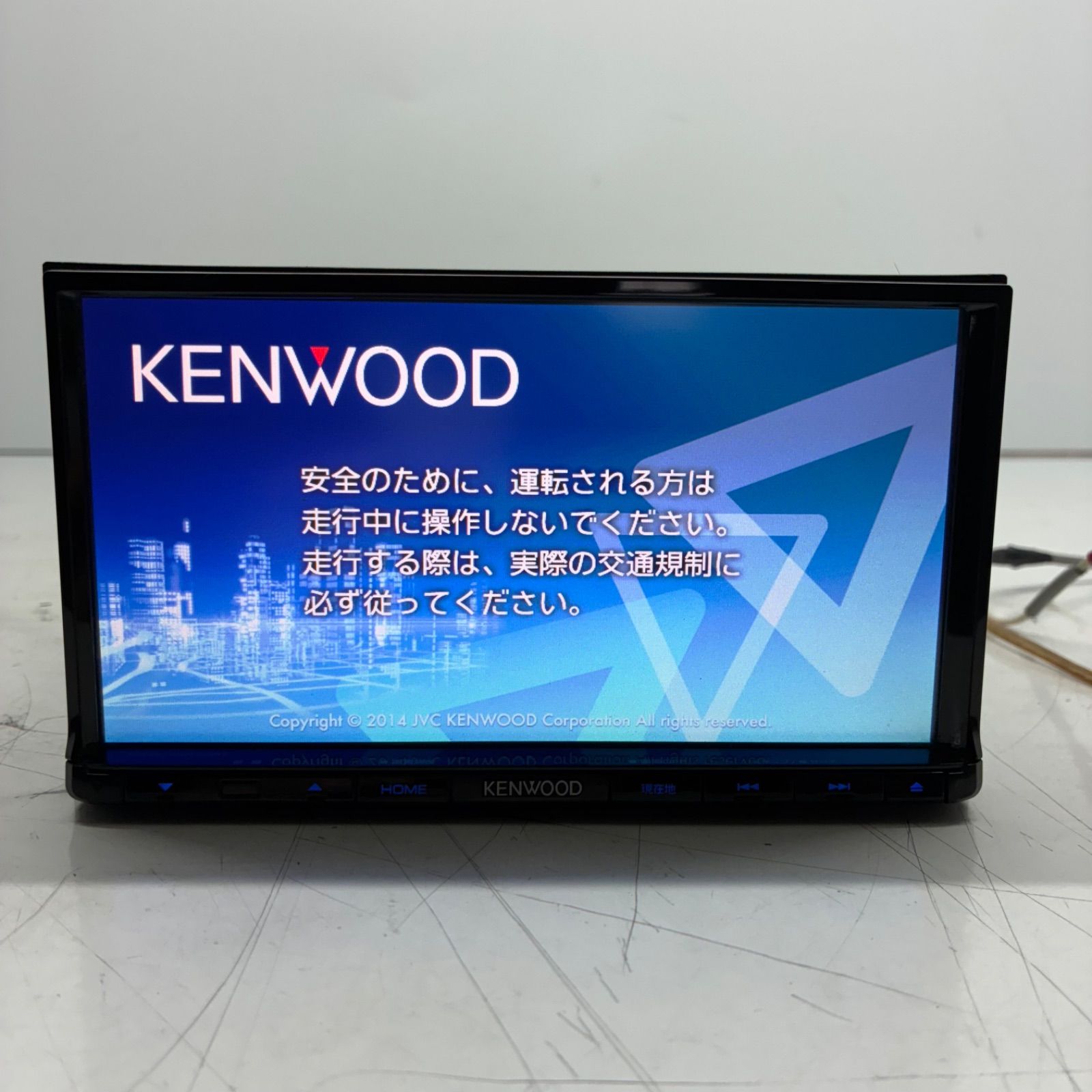 KENWOOD ケンウッド MDV-D402BT 彩速ナビ カーナビ オーディオ Bluetooth USB SD CD DVD ワンセグチューナー 地図データ 2014年 P71440