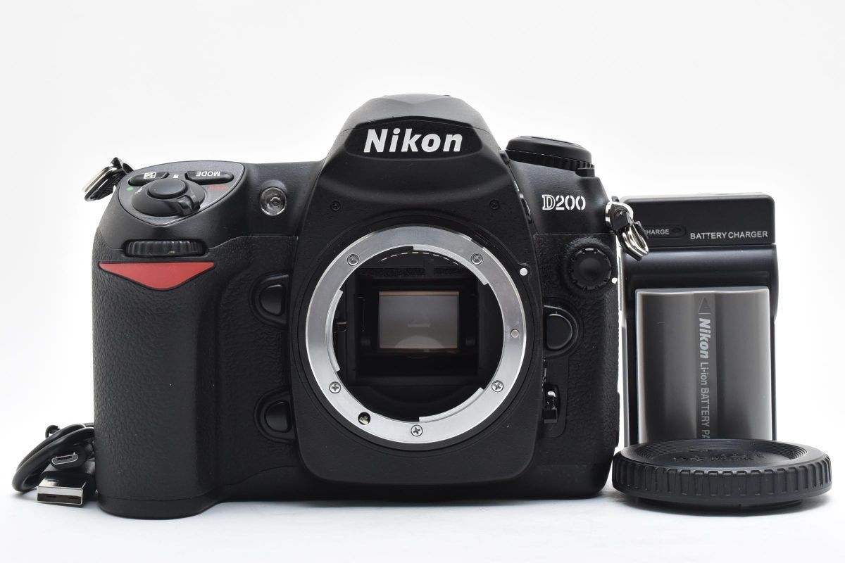 カメラ ショット数1530回 美品 Nikon D200 ボディ 充電器付き YM4508#108