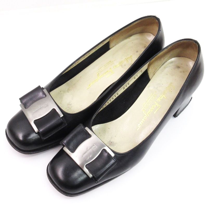 美品　サルヴァトーレフェラガモ ヴァラリボン パンプス レザー 黒 レディース サルヴァトーレフェラガモ Salvatore Ferragamo ヴァラリボン