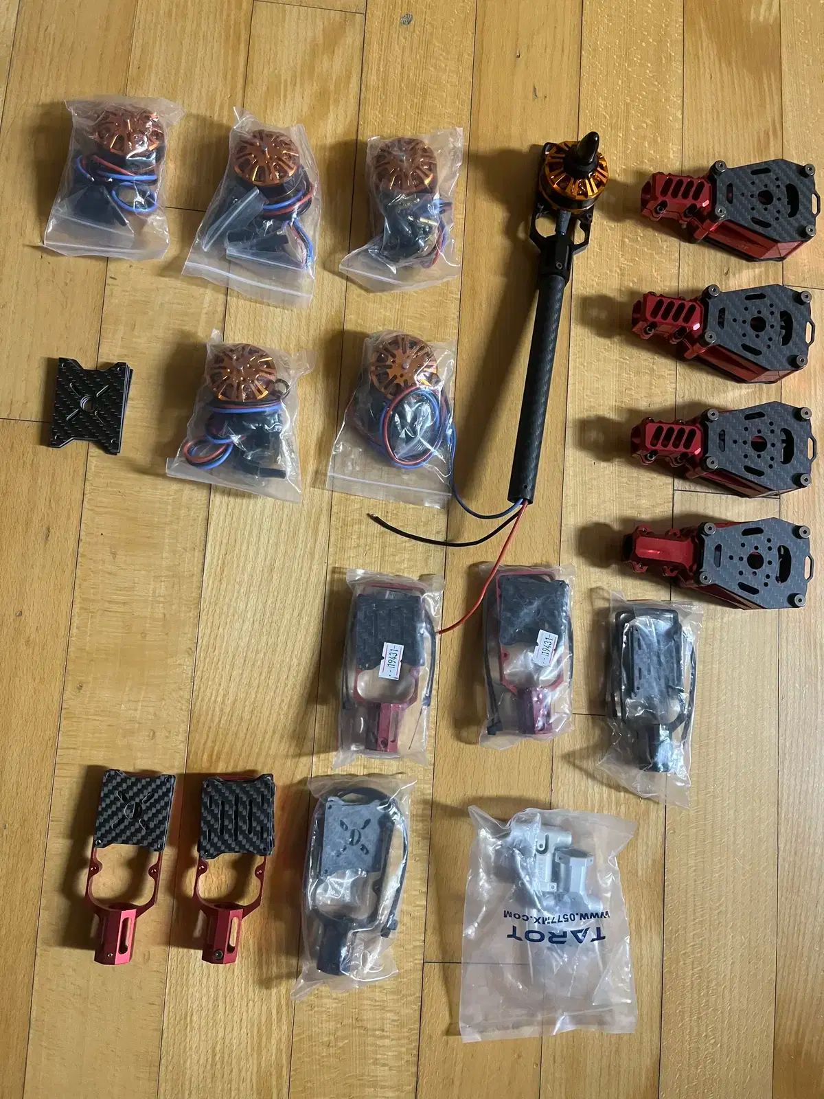 550 以上 無人偵察機 部品