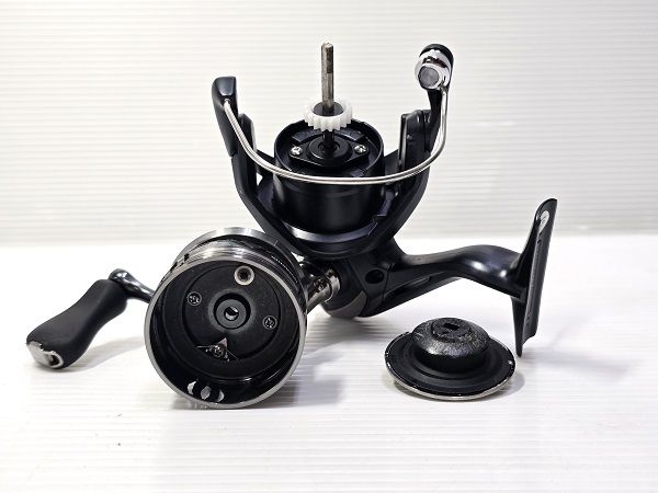 【中古品】 シマノ SHIMANO スピニングリール 22ミラベル 2500 〇YR-17492〇