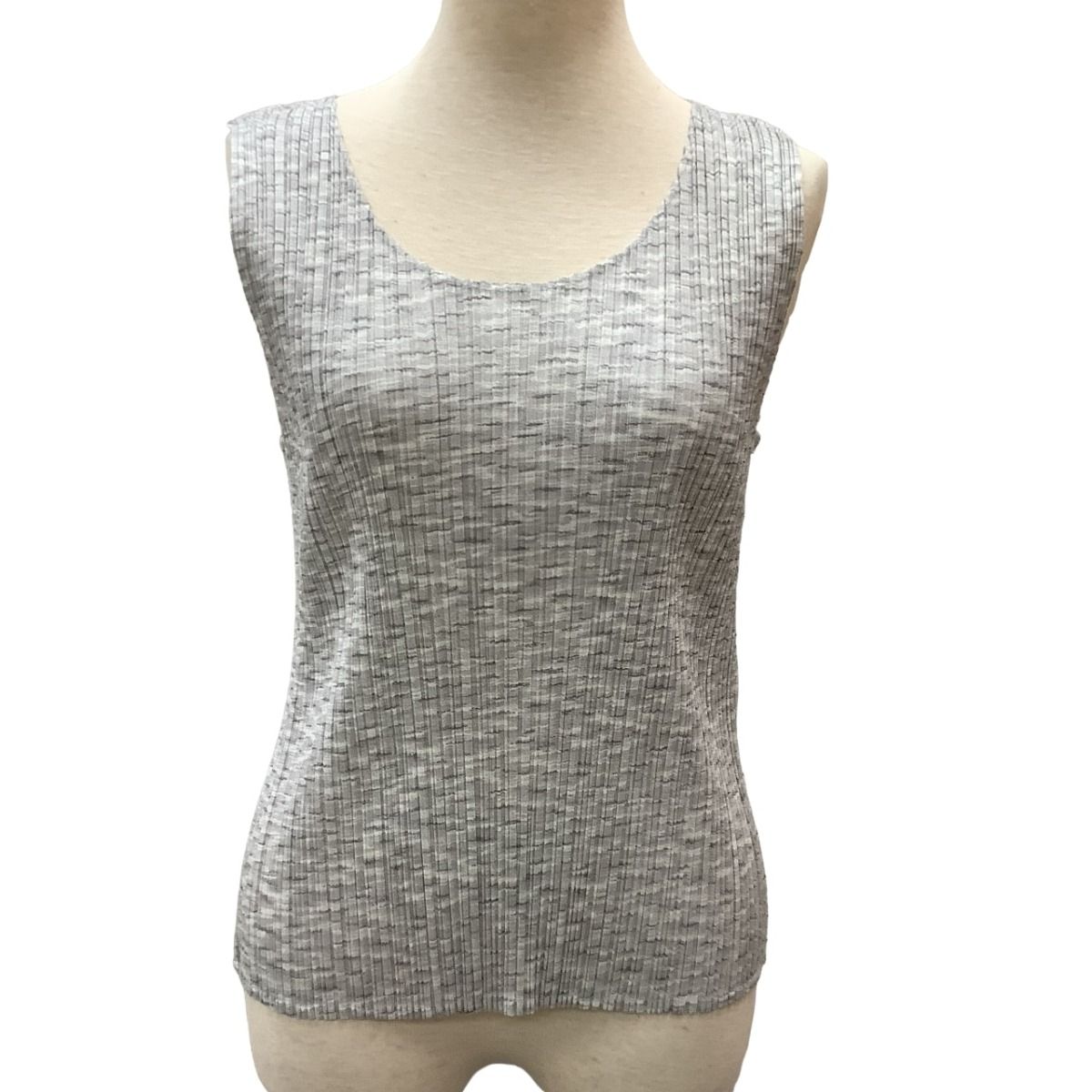 ◇PLEATS PLEASE 　イッセイミヤケ◇ カラフルノースリーブトップス ♪♪ISSEY MIYAKE イッセイミヤケ PLEATS PLEASE ノースリーブ