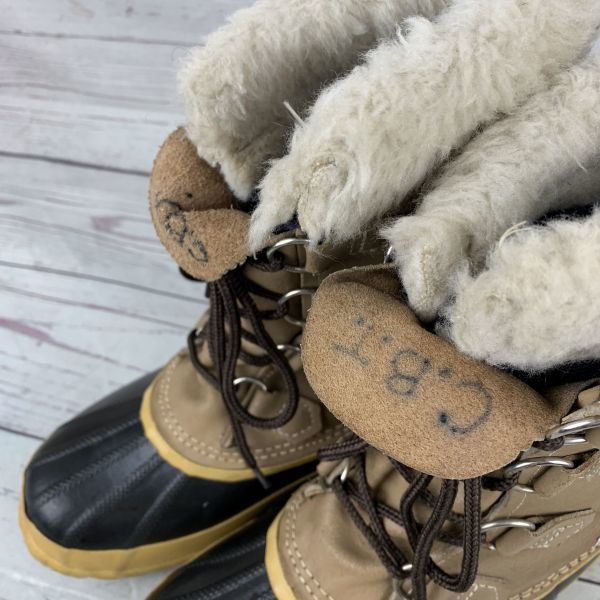 美品 SOREL 防水スノーブーツ ベージュ/ブラック ソレル（ベージュ系