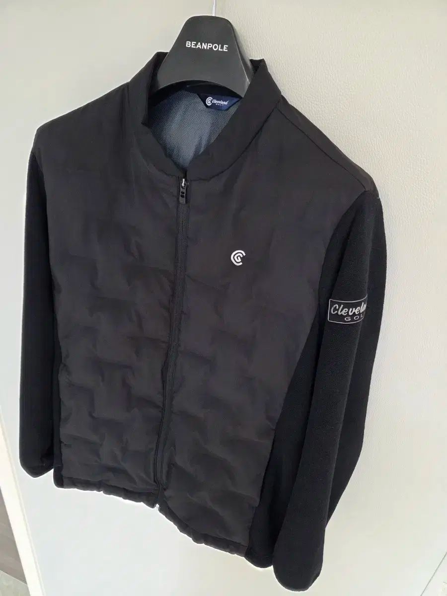 ジョガーパンツ セットアップ