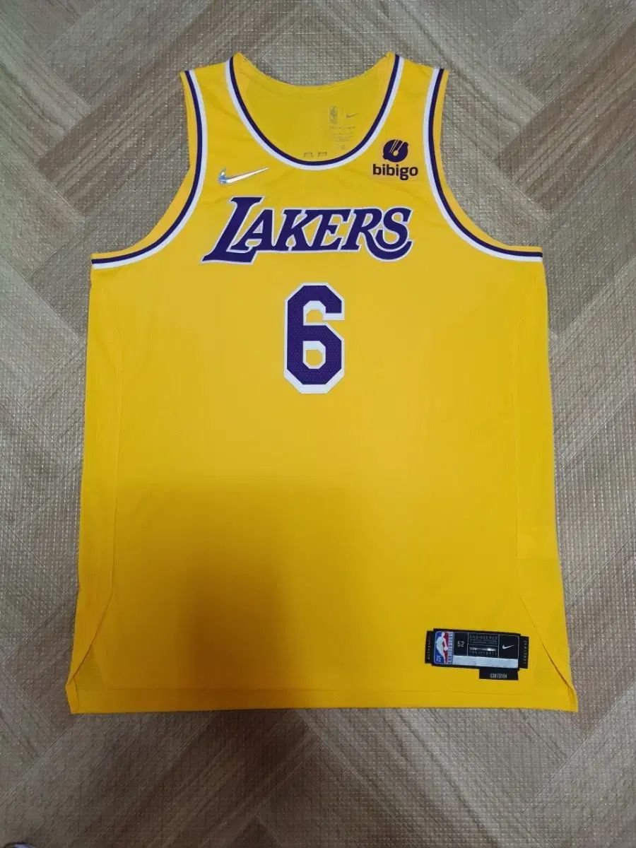 レブロンジェームズレイカーズ75周年ユニフォームジャージ