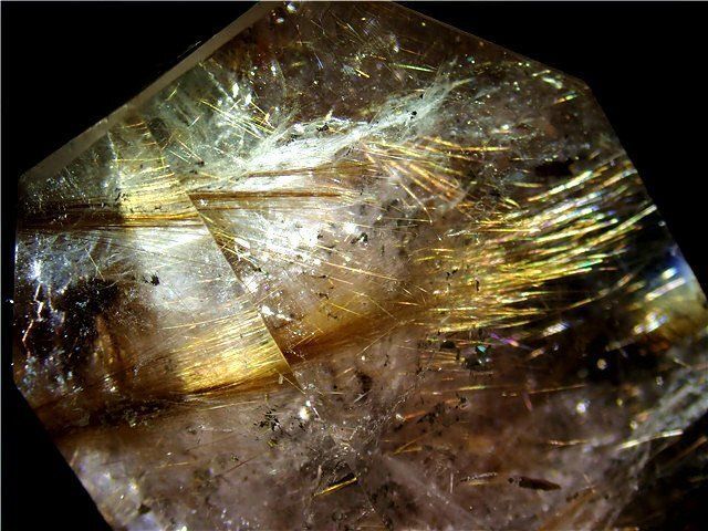 ゴールドルチル 原石 極上美麗 天然石 ゴールドルチル 原石 置物 六角