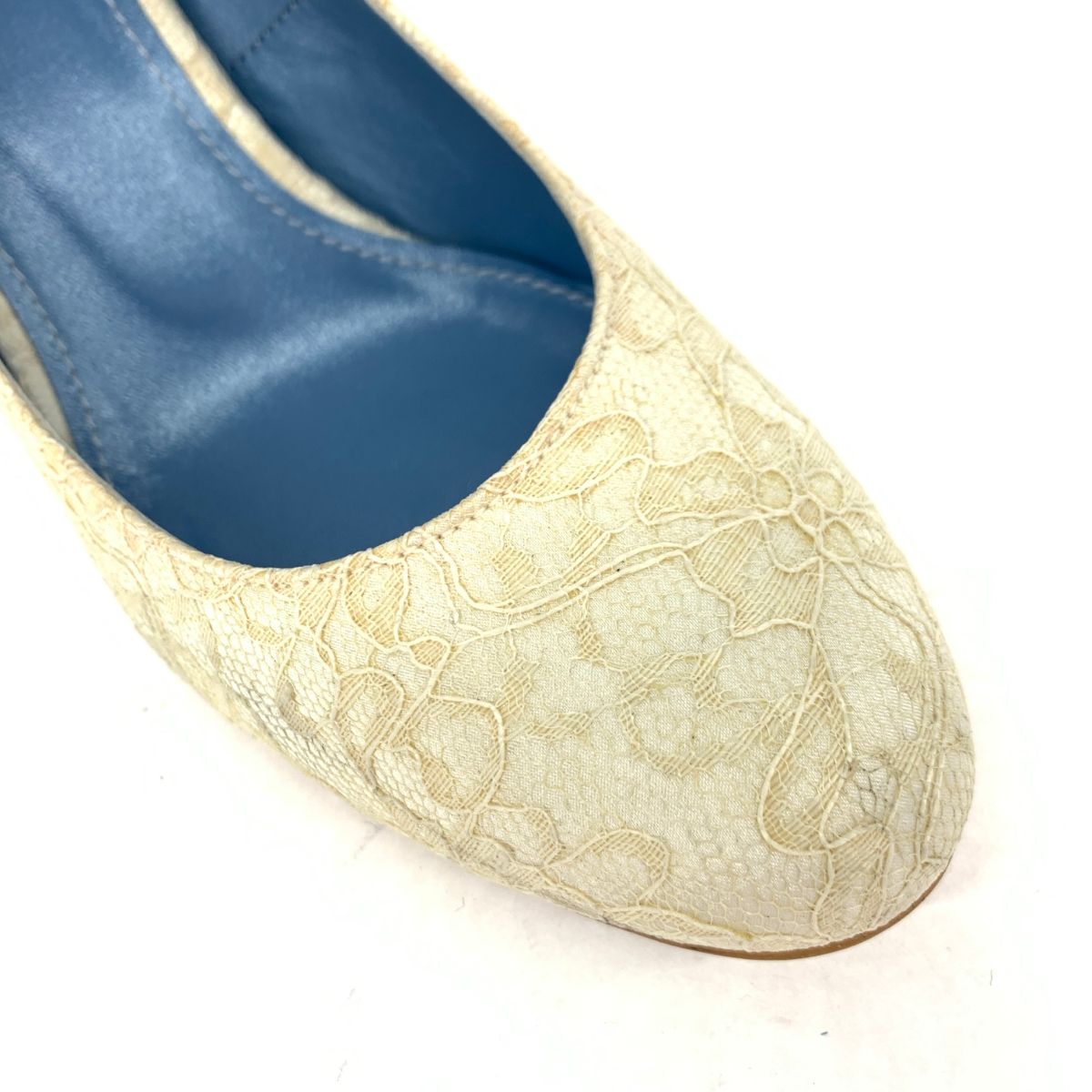 ベニルレースパンプス