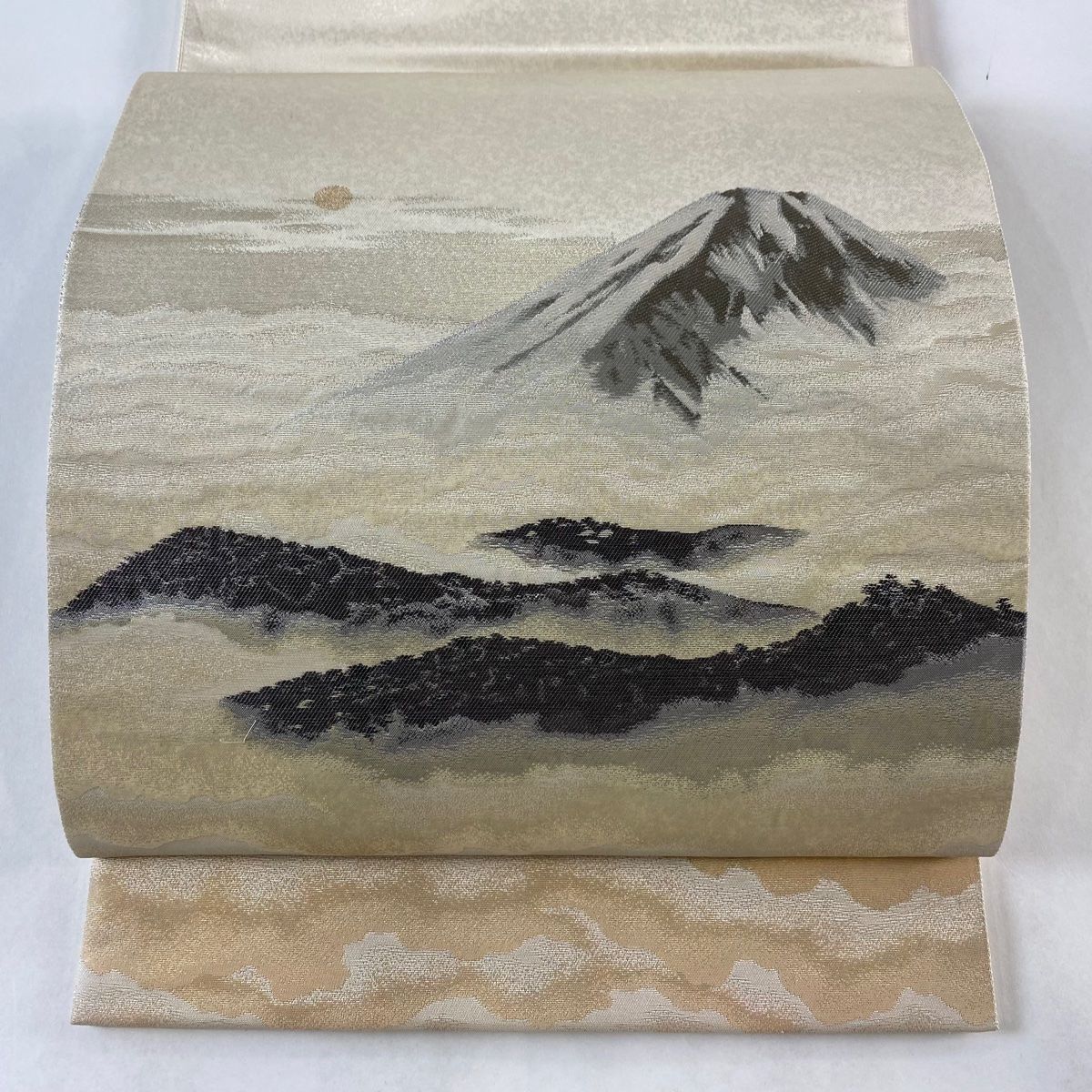 袋帯 美品 名品 じゅらく 落款 横山大観 神嶺不二山 金糸 箔 ベージュ 