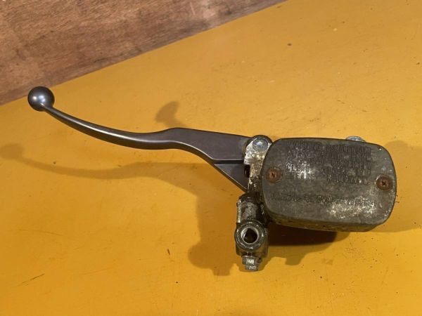 ヤマハマジェスティリヤブレーキマスターシリンダー4D9-W2587-11