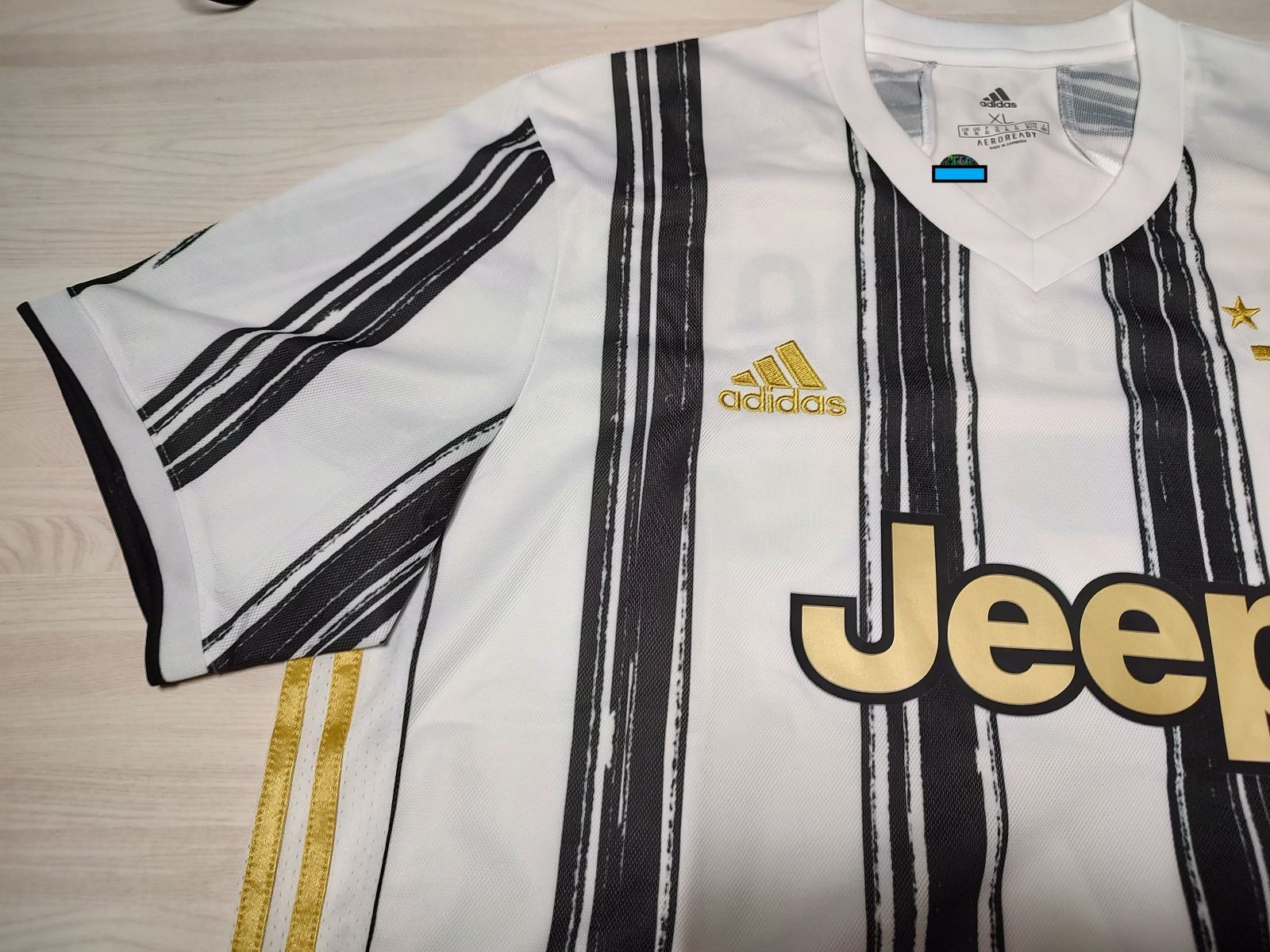 ロナウド直筆サイン入りユベントス20/21ホームユニフォーム C