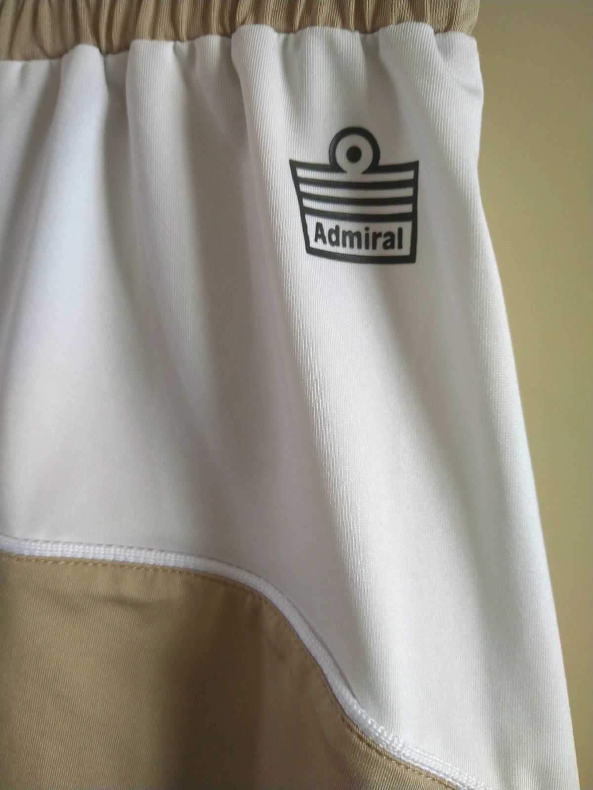Admiral アドミラル テニス スコート Mサイズ 美品 ベージュ白 - メルカリ