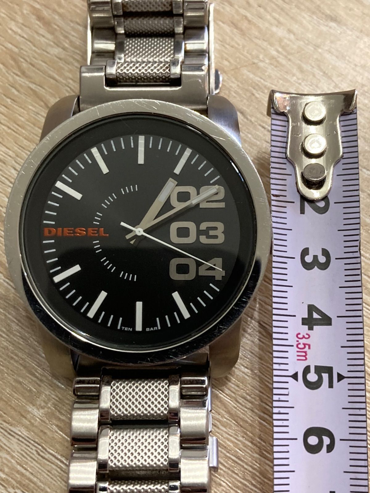 売切り！未使用 DIESEL ディーゼル MEGA CHIEF DZ4338 メンズ 腕時計 