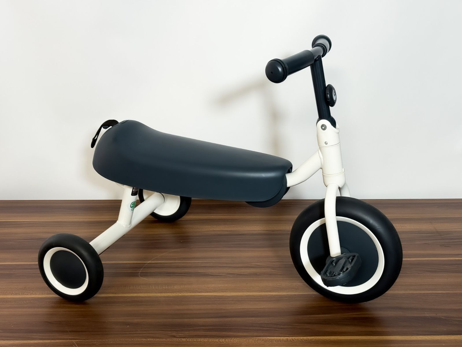 D-bike dax SNOOPY 折りたたみ三輪車 D-bike dax スヌーピー【三輪車 折りたたみ】 Amazon.co.jp: アイデス