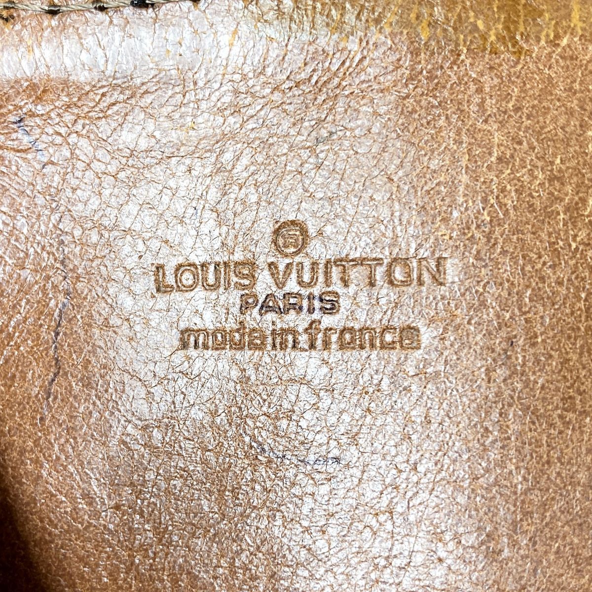 LOUIS VUITTON ルイ・ヴィトン ポッシュ・ドキュマン(旧) クラッチ