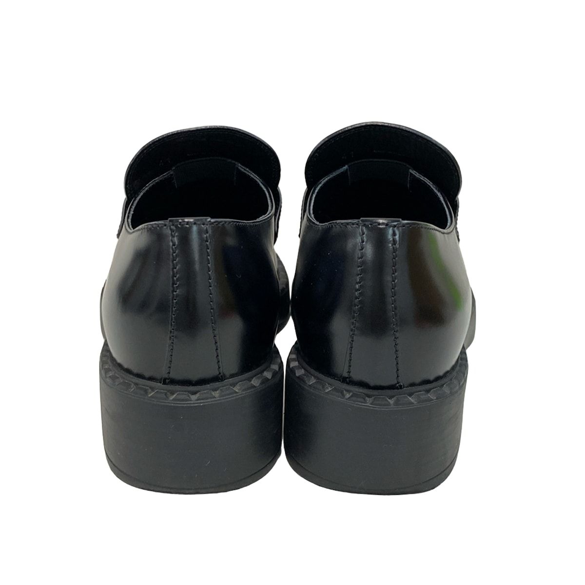 ブラッシュドレザー