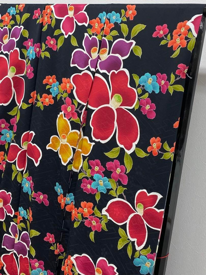 振袖 仮絵羽 金駒 金彩 紋意匠 大輪 正絹 未仕立て品 八掛付き