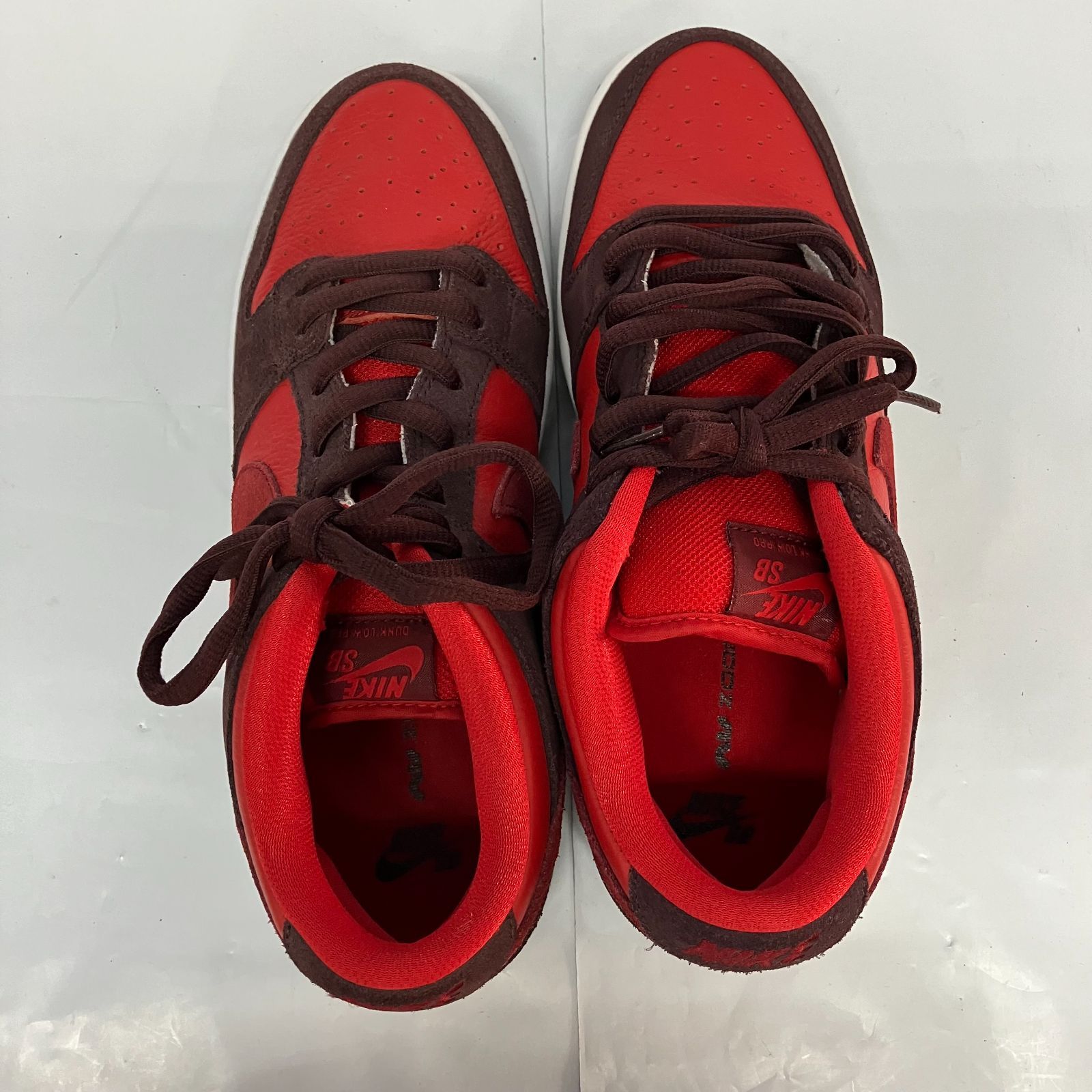 Nike SB Dunk Low Cherry ナイキ SB ダンク ロー チェリー WV9114 c216 