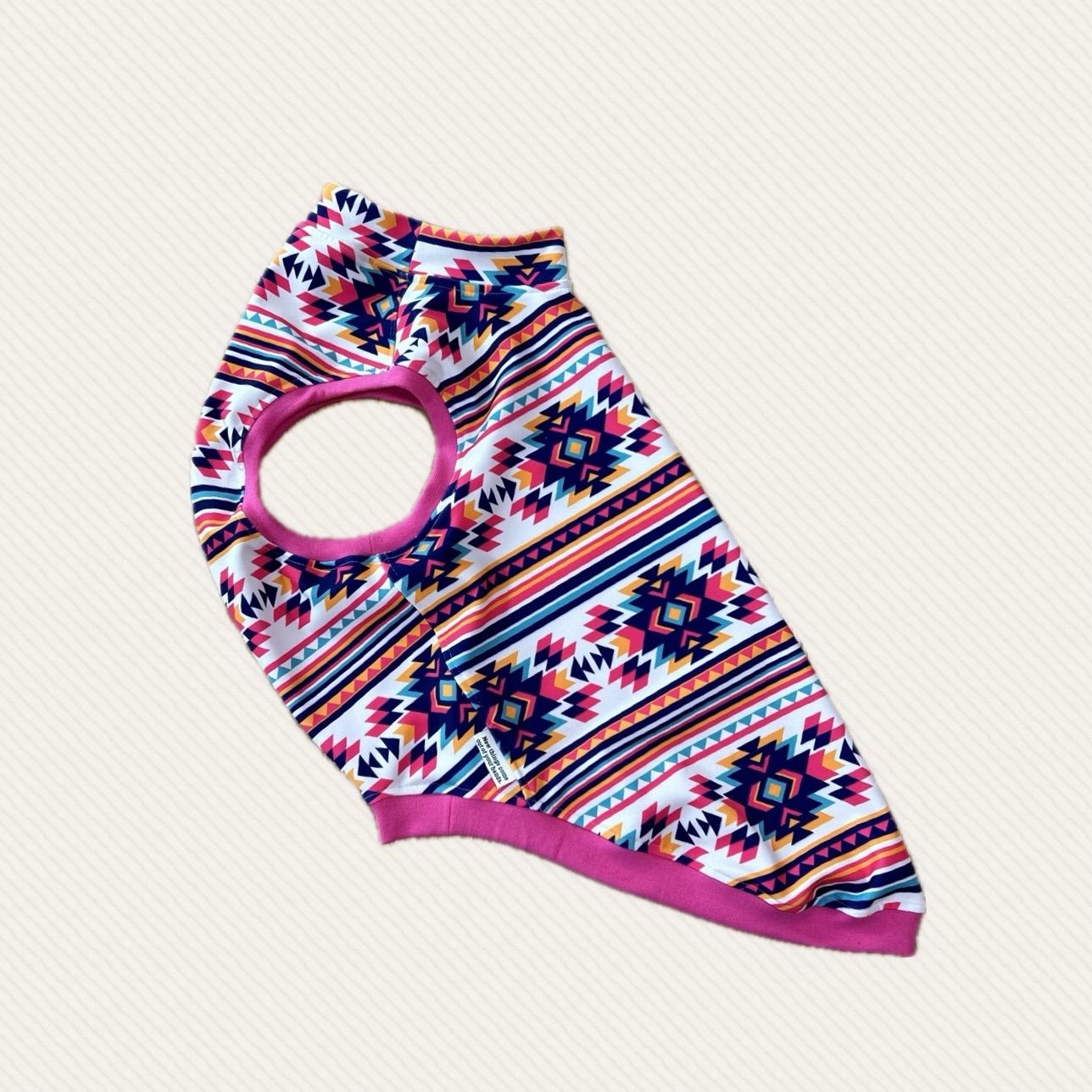 犬服 5L胴回85 COOLストレッチ リバティRD 肩フリル ワンピ風