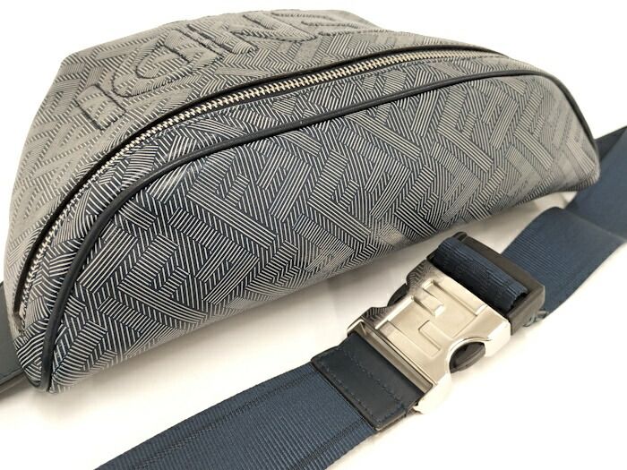 FENDI ベルトバッグ PVC レザー ネイビー系 7VA562 - メルカリ 