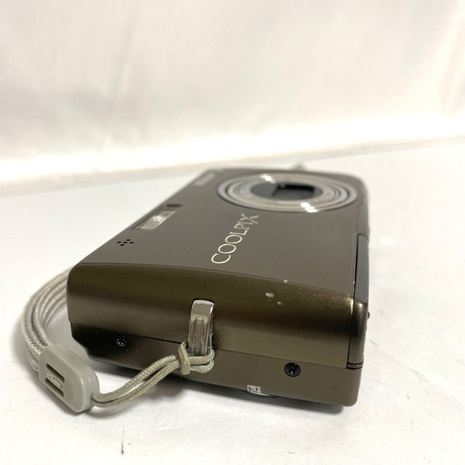 Nikon ニコン COOLPIX S700 コンパクトデジタルカメラ 訳あり - メルカリ