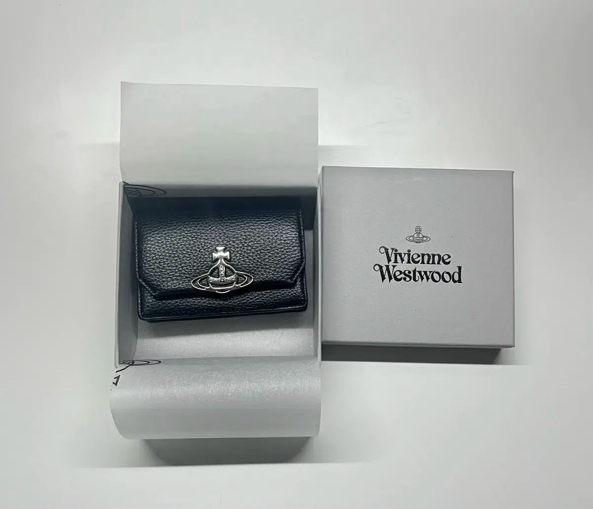 免税店 商品 Vivienne Westwood ヴィヴィアン ウエストウッド カードウォレット
