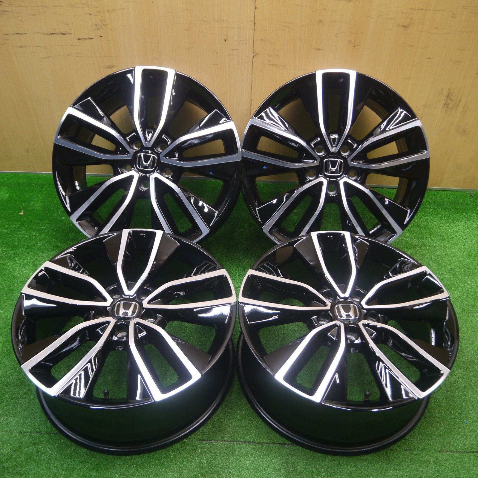 *送料無料* 新車外しホンダ RV5 ヴェゼル 純正 ホイール 18インチ 18×7.5J PCD114.3/5H4090302Hホ