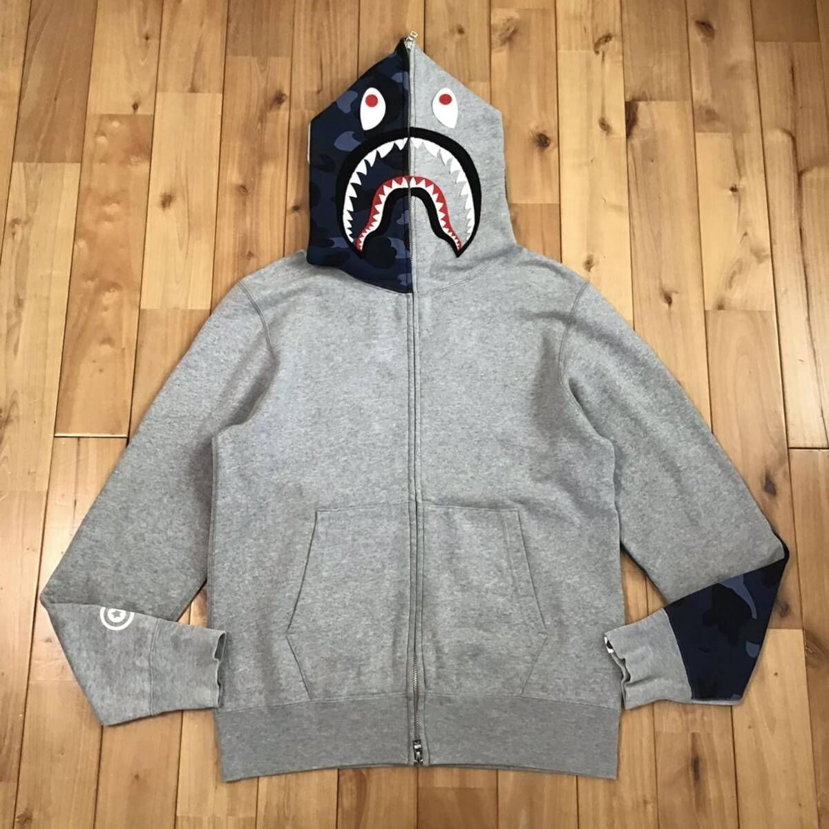 エイプシャークパーカー　M ape シャークパーカー M A BATHING APE（アベイシングエイプ）の