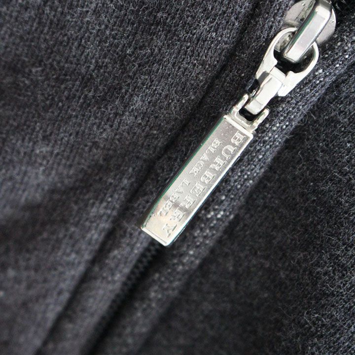 Burberryブラックレーベル2パーカーグレーフードファー付き未使用品 BURBERRY BLACK LABEL バーバリーブラックレーベル パーカー