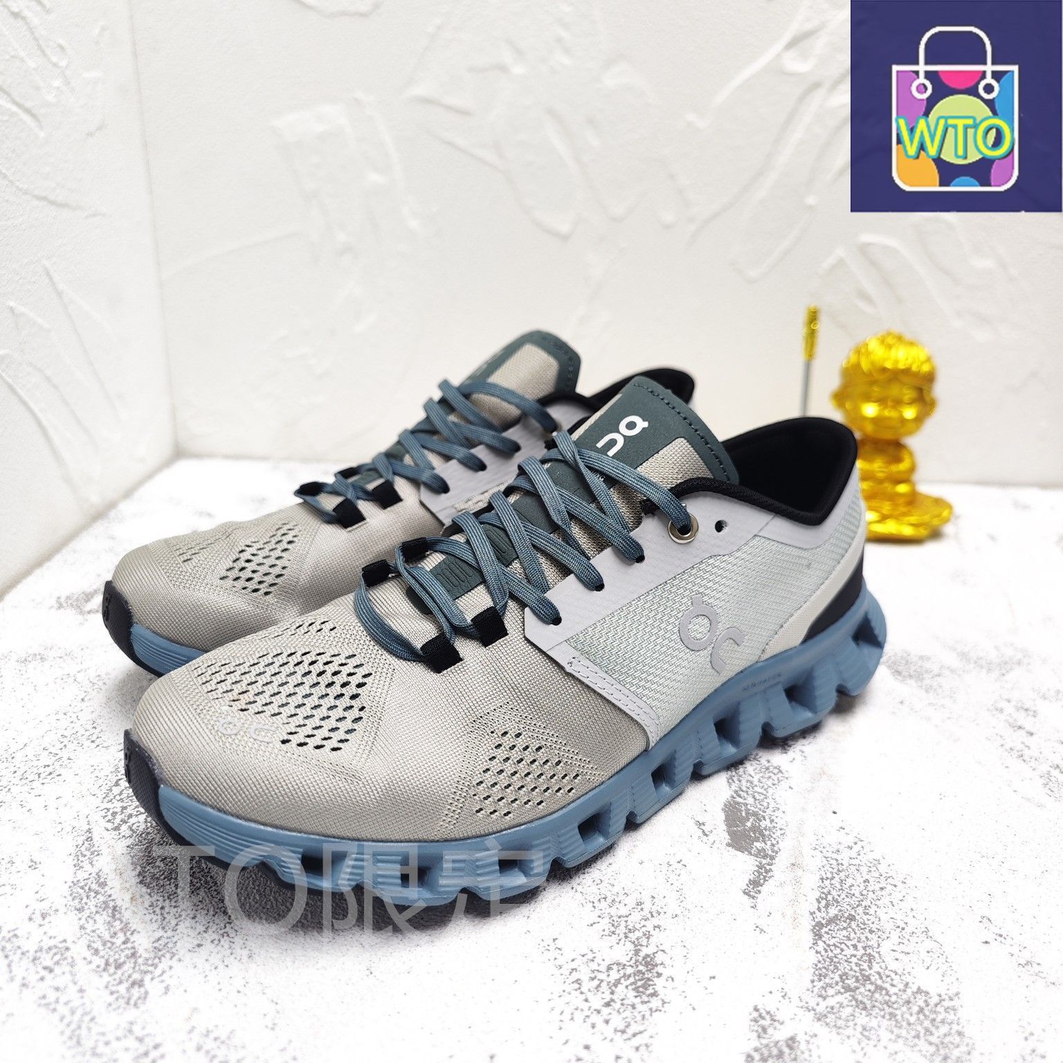 On Cloud X Sneakers オン クラウドX ジョギング スポーツ