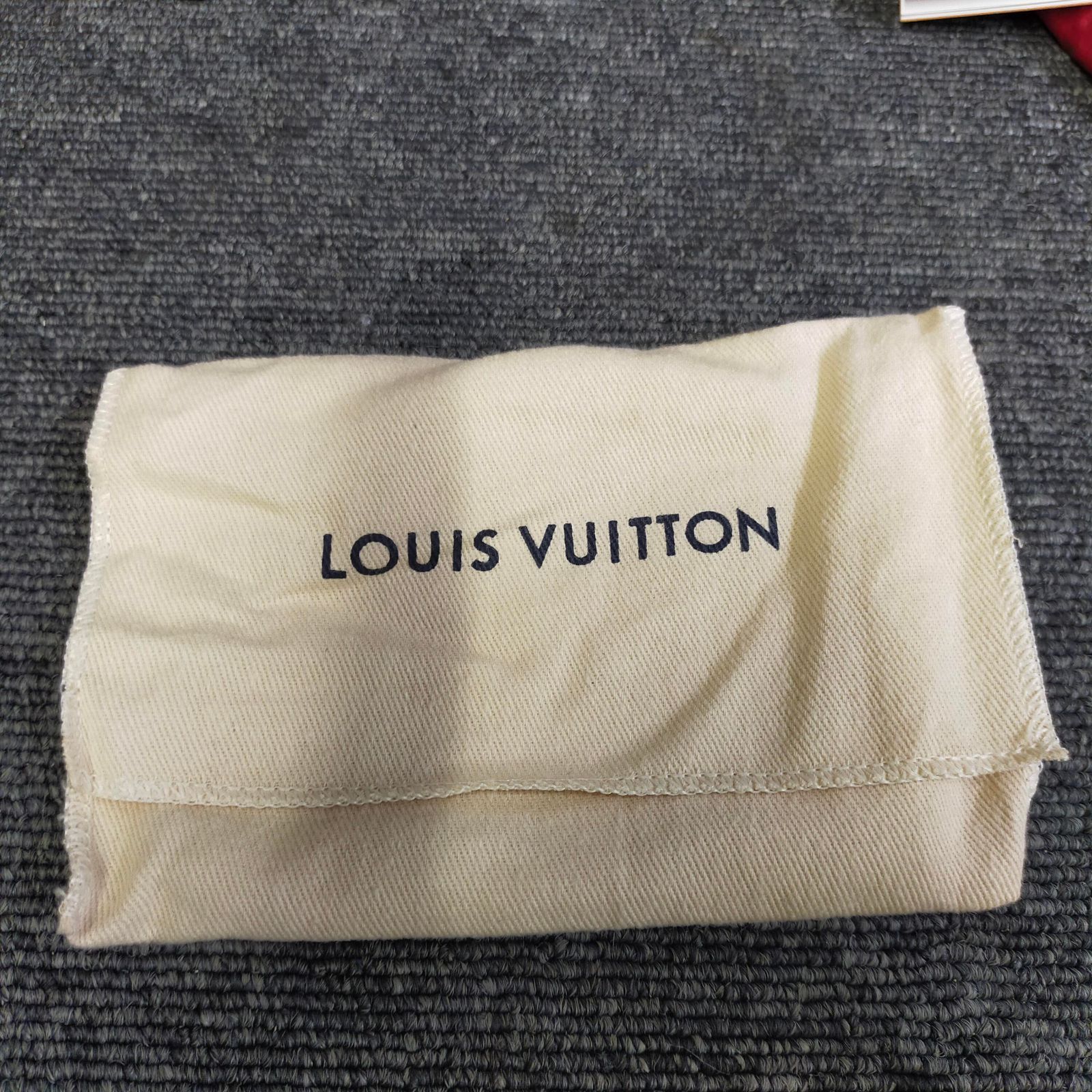 専用 Louis Vuitton アンプラント　キーケース LOUIS VUITTON モノグラム・アンプラント レザーキーケース 赤
