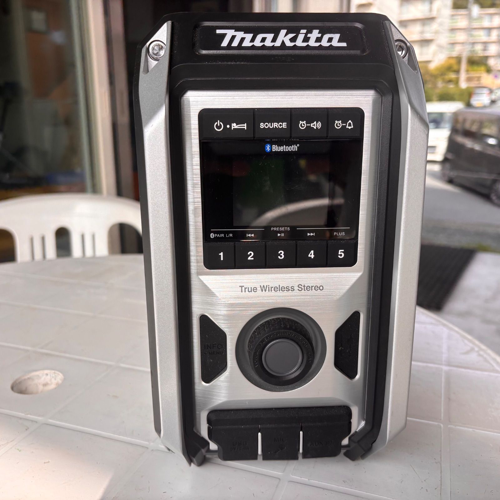 リユース マキタ 充電式ラジオ MR108B