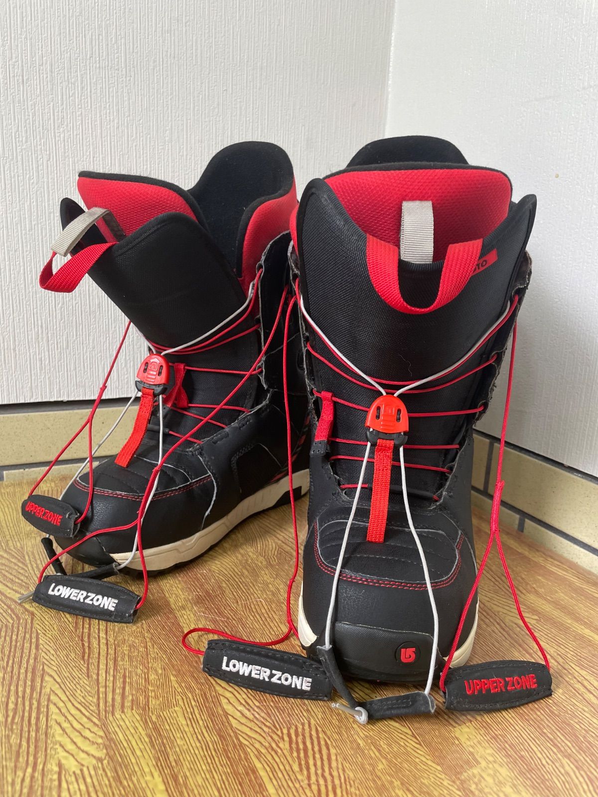 BURTON バートン MOTO ASIAN FIT 27cm ブラック|レッド スノーボードブーツ